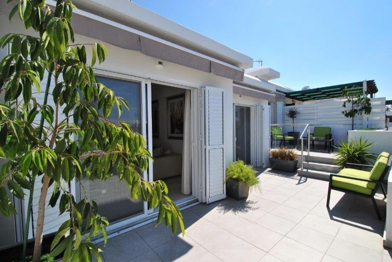 Apartament Savveli By The Sea *